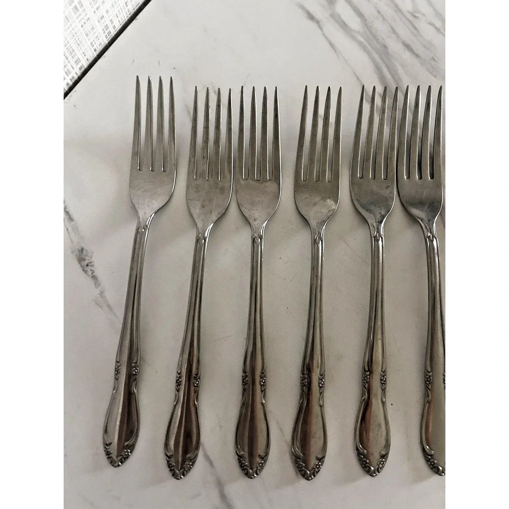Vintage Oneida Stainless Steel Chateau Flatware Dinner Forks Floral Set of 8 BxA